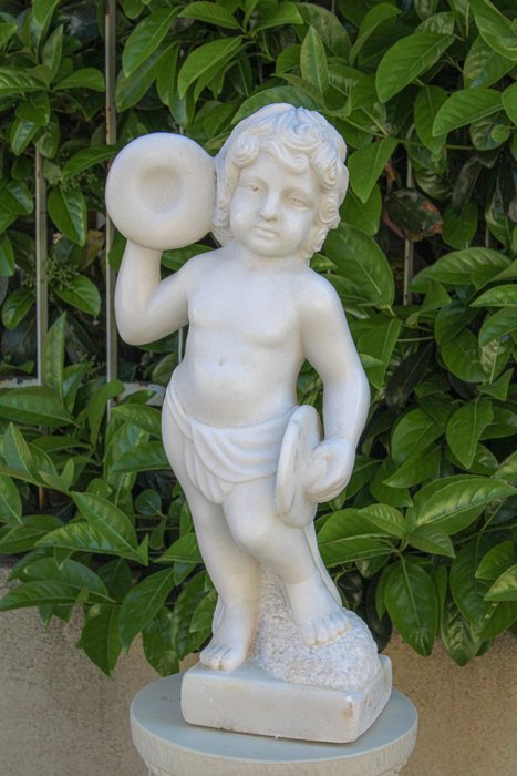 Skulptur "fanciullo che suona" - 59 cm - Hvid statuer marmor