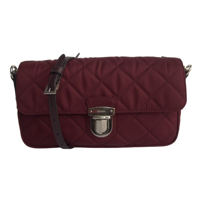 Prada - Burgundy Impunto Quilted Shoulder Bag - Taske