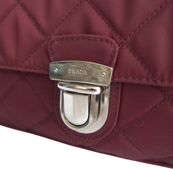 Prada - Burgundy Impunto Quilted Shoulder Bag - Taske