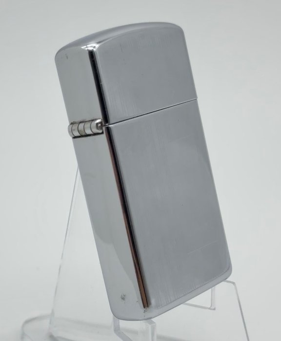 Zippo - Slim - Vertical Lines- 1990 - Lighter - Metal