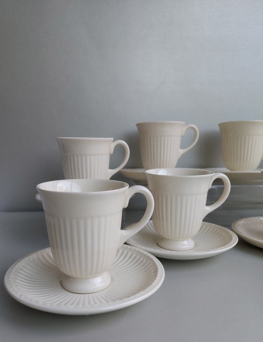 Wedgwood - John Goodwin - Kaffeservice (8) - Edme - Porcelæn - Kaffekop og underkopsæt