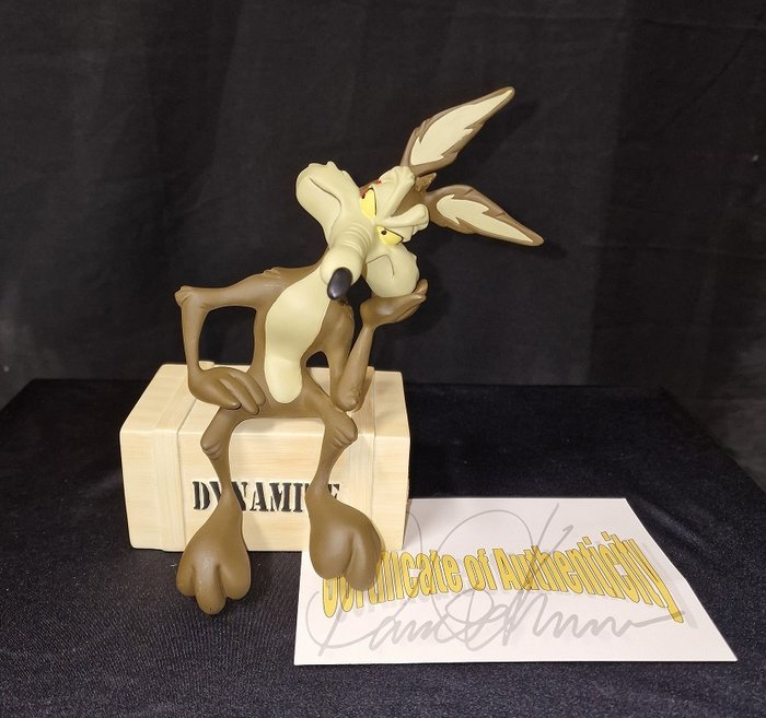 Warner Bros / Looney Tunes - David Krakov Gallery - Statuette - Wile E Coyote on Explosive Crate Cartoon Comic Collectible Sculpture Boxed - Polyresin