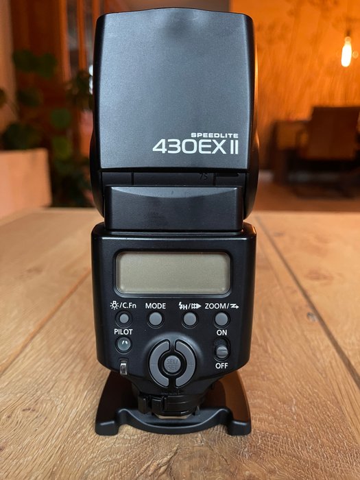 Canon speedlite 430EX II Blitz