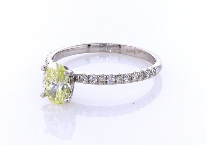 Ring - 14 karat Hvidguld -  090ct tw Diamant (Naturfarvet) - Diamant