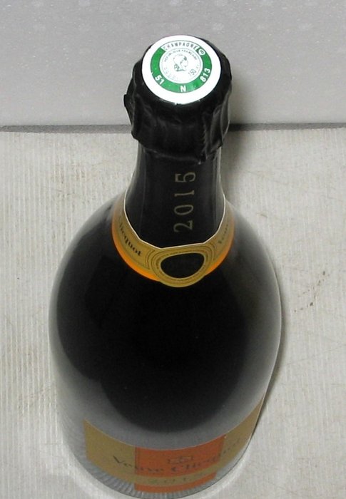 2015 Veuve Clicquot, Brut Vintage - in OWC - Champagne Brut - 1 Magnum (1,5 L)