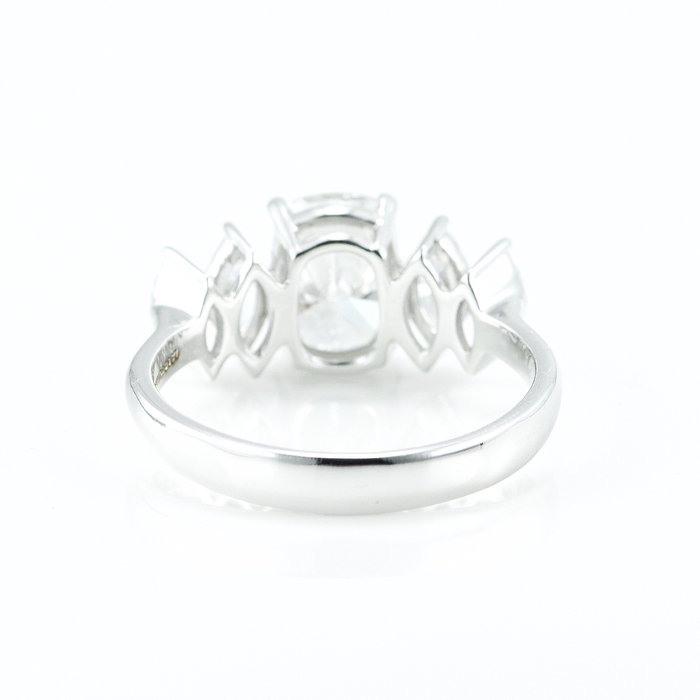 Ring - 14 karat Hvidguld -  228ct tw Diamant (Laboratoriedyrket) - Diamant - Fem sten ring