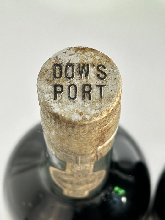 Dow's 'Dry White Aperitif' - 1992 Kopke Quinta Sao Luiz Vintage - Quinta da Romainera 'Fine Tawny' - Dalva Quinta de Avidago - Croft 'Full Rich Ruby' - Bobadilla y Cia 'Amontillado' -  Jerez, Porto  - 6 Flasker (0,75 L)