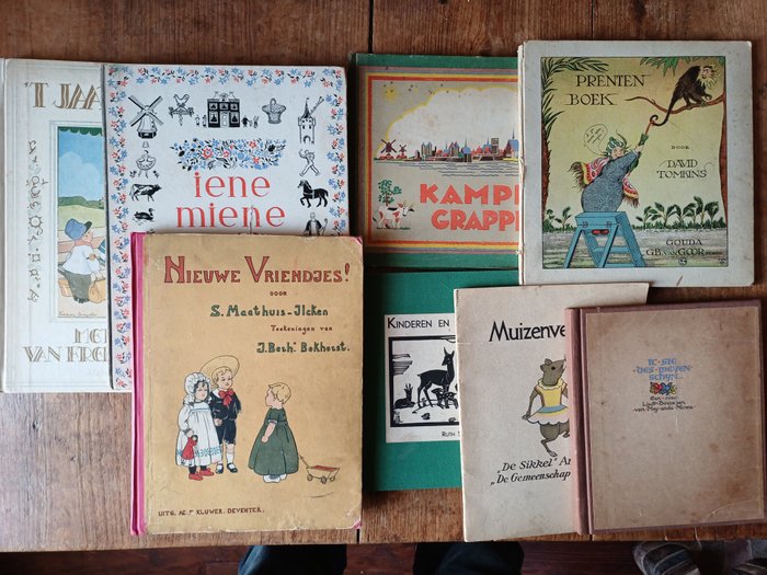 Lot with 8 Dutch children books - 1903-1941