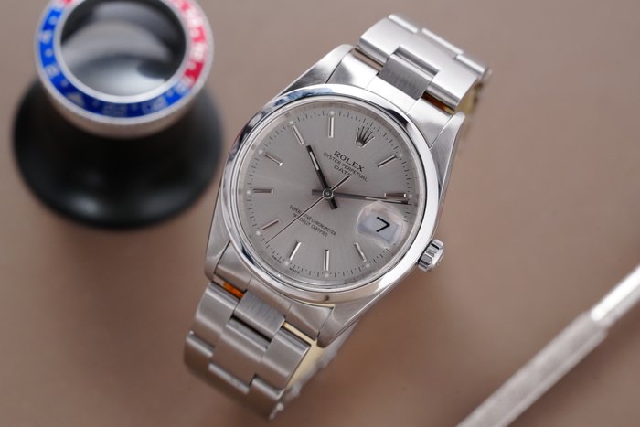 Rolex - Oyster Perpetual Date - 15200 - Mænd - 2000-2010