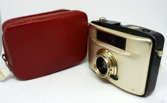 Zeiss Ikon Penti Black/gold with case Analogt kamera