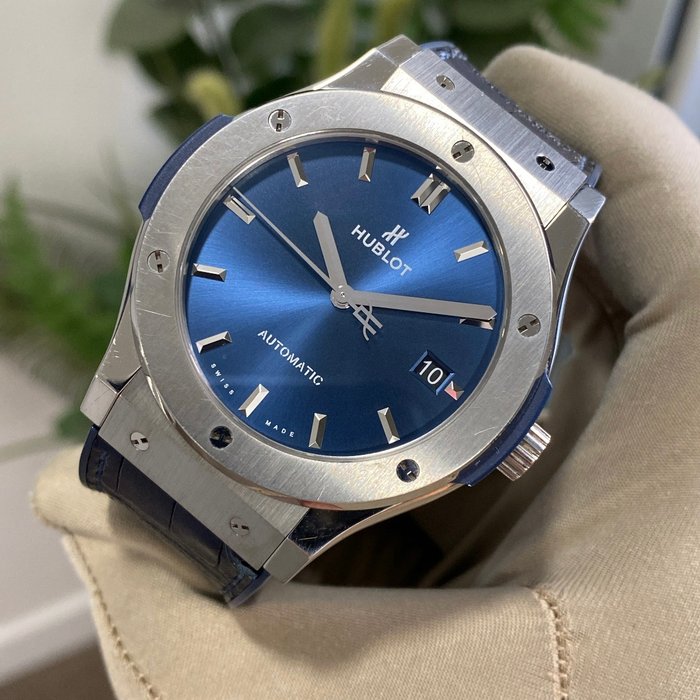 Hublot - Classic Fusion Blue Dial - 511.NX.7170.LR - Unisex - 2021