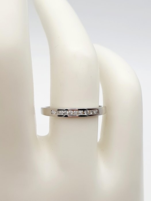 Ring - 18 kraat Hvidguld -  0.20ct. tw. Diamant (Natur)