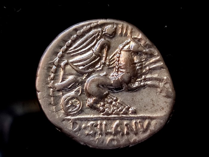 Romerska republiken. D. Junius Silanus L. f., c. 91 f.Kr.. Denarius Roma