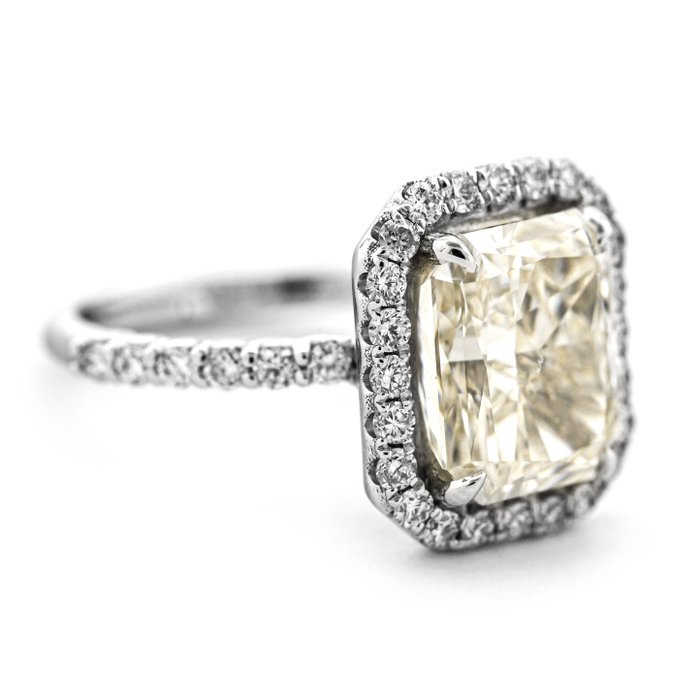 Ring - 18 kraat Hvidguld -  5.82ct. tw. Diamant (Natur) - Diamant