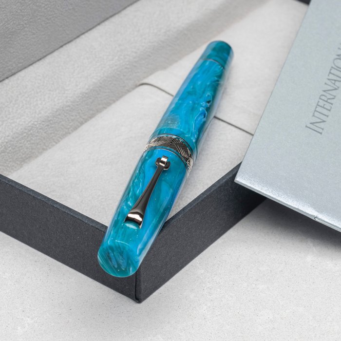 Supernova regular Star light Blue - Leonardo pens - Fyldepen