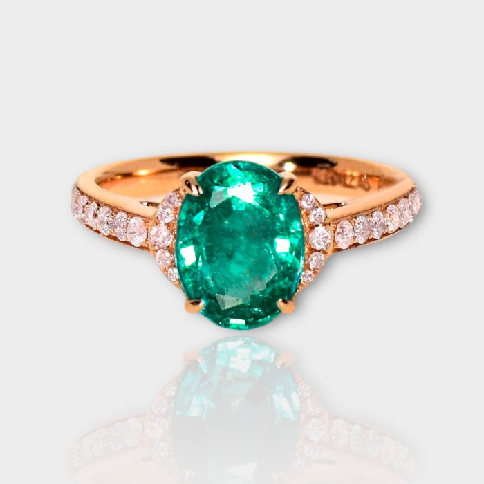 Ingen mindstepris - Ring - 14 karat Rosaguld -  277ct tw Smaragd - Diamant - IGI 246 ct Intens Green