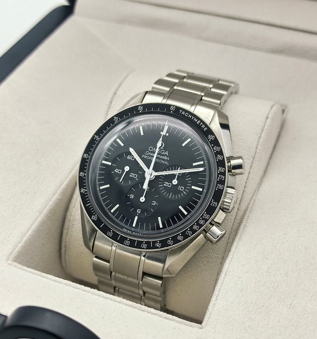 Omega - Speedmaster Moonwatch Professional Chronograph - 145.0022 - Mænd - 2011-nu