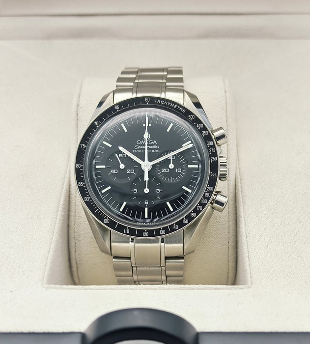 Omega - Speedmaster Moonwatch Professional Chronograph - 145.0022 - Mænd - 2011-nu