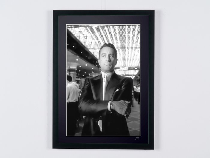 Casino 1995 - Robert De Niro - Portrait - Fine Art Photography - Luxury Wooden Framed 70X50 cm - Limited Edition Nr 02 of 30 - Serial ID 30606 - Original Certificate (COA), Hologram Logo Editor and QR Code - 100% New items.