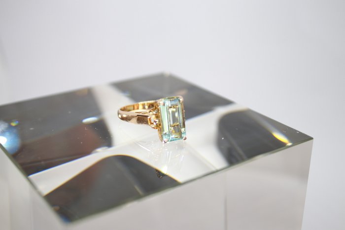 Cocktailring - 14 karat Gulguld -  3.80ct. tw. Akvamarin - Fremragende sten