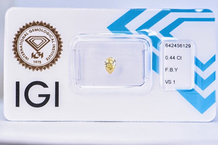 Ingen mindstepris - 1 pcs Diamant  (Naturfarvet)  - 0.44 ct - Pære - Fancy Brunlig Gul - VS1 - International Gemological Institute (IGI)