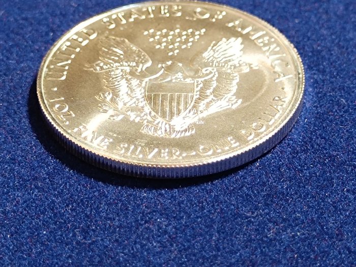 Förenta staterna. 1 Dollar 2011 American Eagle - Colorized Privy Mark Auto, 1 Oz (.999)  (Ingen mindstepris)