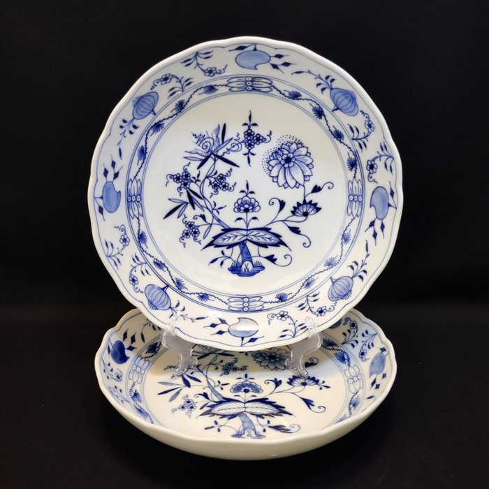 Meissen - Sæt skåle (2) - 2er Set runde Schalen/Beilagenschalen Ø 24,5 - 25,2 cm Zwiebelmuster Neuer Ausschnitt - Porcelæn