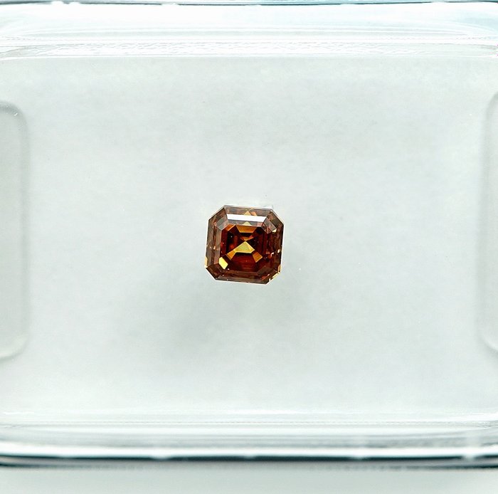 1 pcs Diamant  (Naturfarvet)  - 0.24 ct - Smaragd - Fancy Orange nuance Gul - SI1 - International Gemological Institute (IGI)