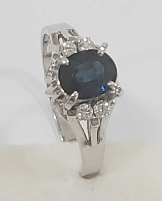 Ring - 14 karat Hvidguld -  1.01ct. tw. Safir - Diamant