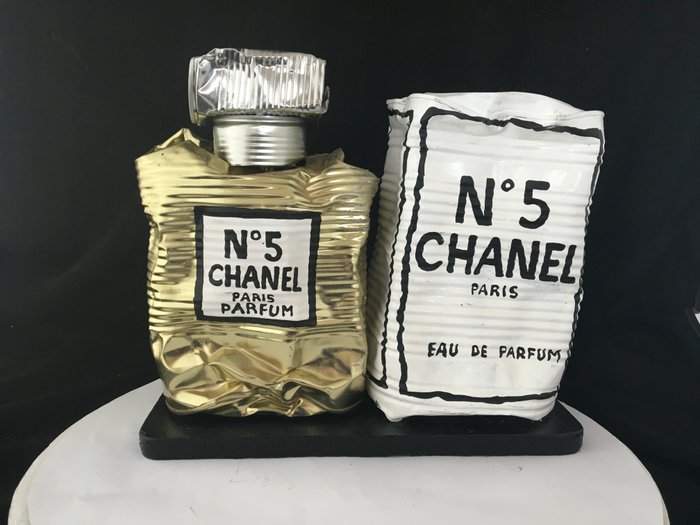 Norman Gekko (XX-XXI) - GIANT Crushed Chanel N.5 GOLD with Box