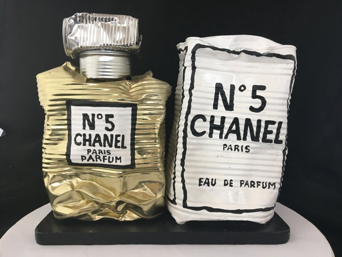 Norman Gekko (XX-XXI) - GIANT Crushed Chanel N.5 GOLD with Box