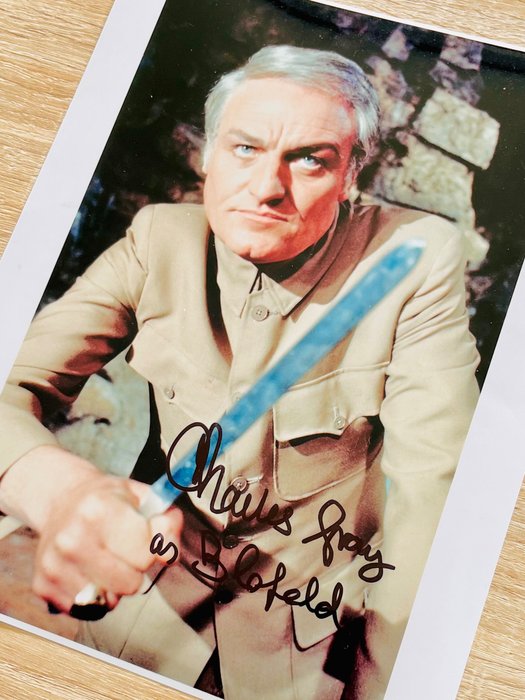 James Bond 007: Diamonds Are Forever - Charles Gray, signed with COA