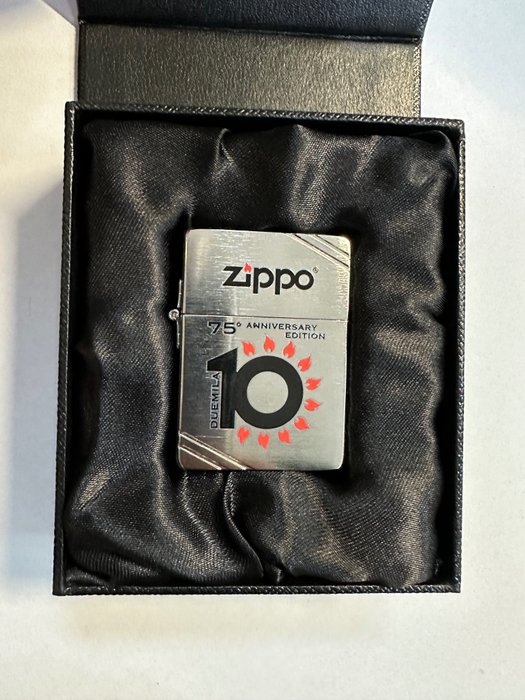 Zippo - Lighter - Jern (støbt/smeltet)