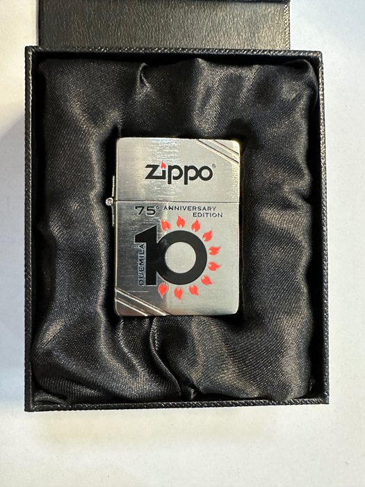 Zippo - Lighter - Jern (støbt/smeltet)