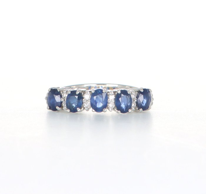 Ingen mindstepris - Ring - 18 kraat Hvidguld NY -  200ct tw Safir - Diamant