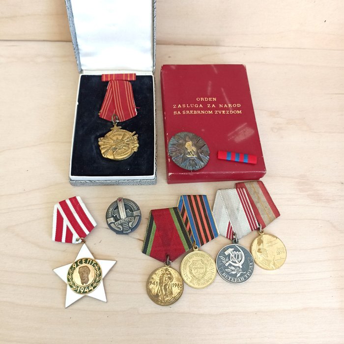 Rusland - Belønning - Eastern Block Military Awards WW-2 and later