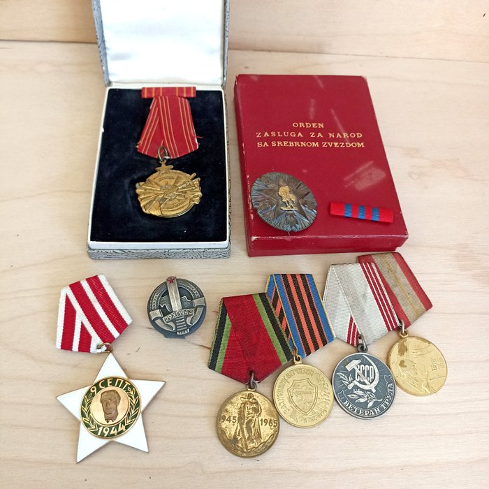 Rusland - Belønning - Eastern Block Military Awards WW-2 and later