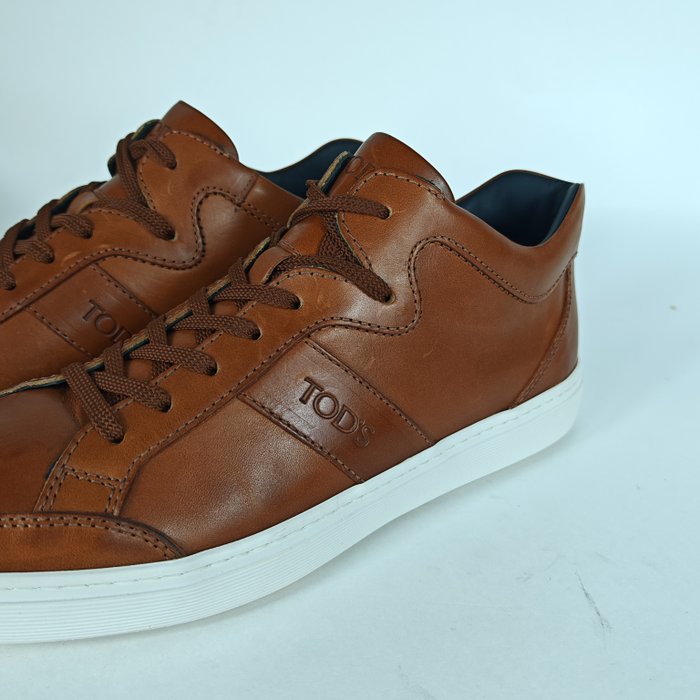 Tod's - Sneakers - Størelse: EU 42