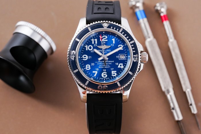 Breitling - Superocean II 42 Blue Dial Date - A17365 - Mænd - 2011-nu