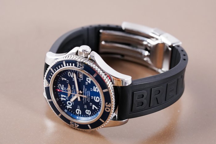 Breitling - Superocean II 42 Blue Dial Date - A17365 - Mænd - 2011-nu