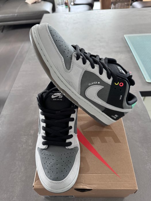 Nike SB - Sneakers - Størelse: Shoes / EU 455 UK 105 US 115