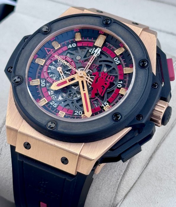 Hublot - King Power Red Devil Manchester United - Limited Ed. - 716.OM.1129.RX.MAN11 - Mænd - 2011-nu