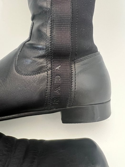 Prada - Knæhøje støvler - Størelse: Shoes / EU 36