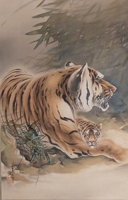 Parent and child tiger - With signature and seal 'Suizan' 翠山 - Attributed to Ikoma Suizan (1889-1964) - Japan