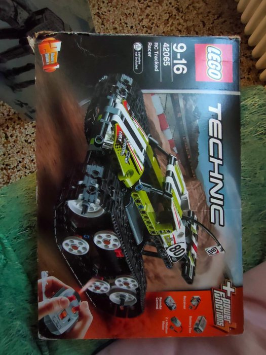 Lego - Lego Technic RC tracked racer 42065