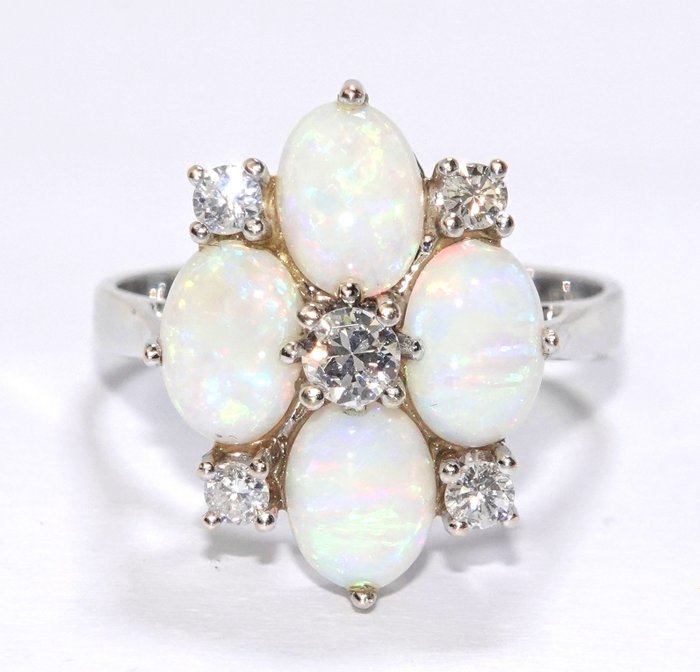 Ring - 14 karat Hvidguld -  1.99ct. tw. Opal - Diamant