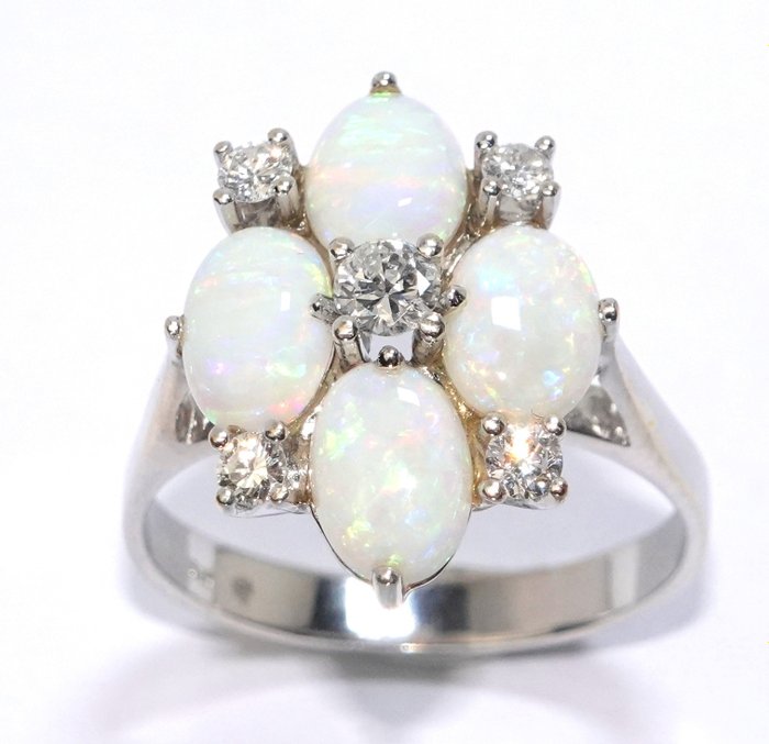 Ring - 14 karat Hvidguld -  1.99ct. tw. Opal - Diamant