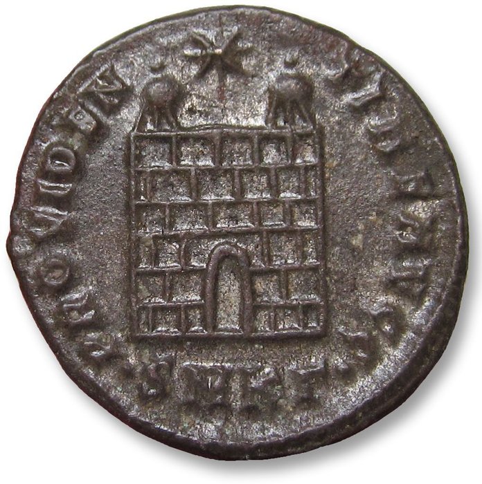 Romarriket Constantine I (AD 306-337) Follis Cyzicus mint 3rd officina 326-327 AD - mintmark •SMKΓ• - Ex CNG 2011