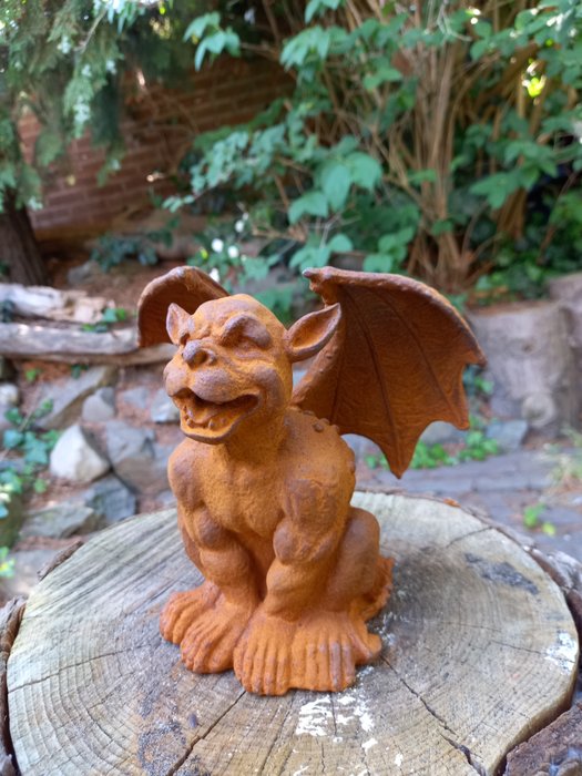 Skulptur, "Sitting Gargoyle, Demon" - 16 cm - Støbejern