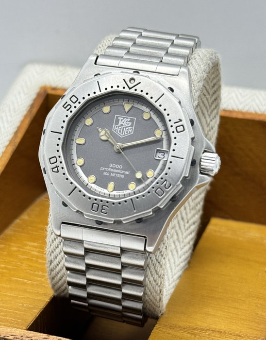 TAG Heuer - 3000 Professional 200 Meters - Ingen mindstepris - Ref.932.213  Cal.3.87 - Mænd - 1980-1989